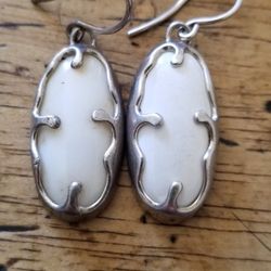 BEAUTIFUL DESIGNER RLM STUDIO WHITE AGATE STONE BRASS BACK SILVER FRAME (GREAT MOTHER'S DAY GIFT)
