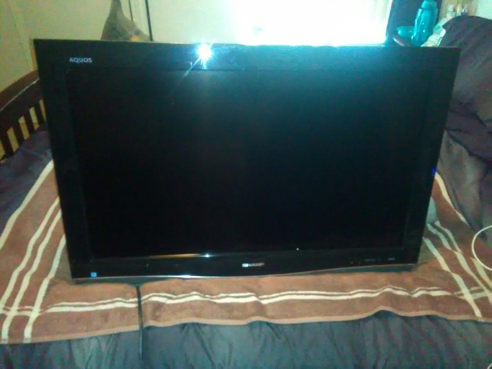 Sharp Aquos (LC-32D62U)
