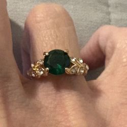 New CZ green emerald wedding ring size 6