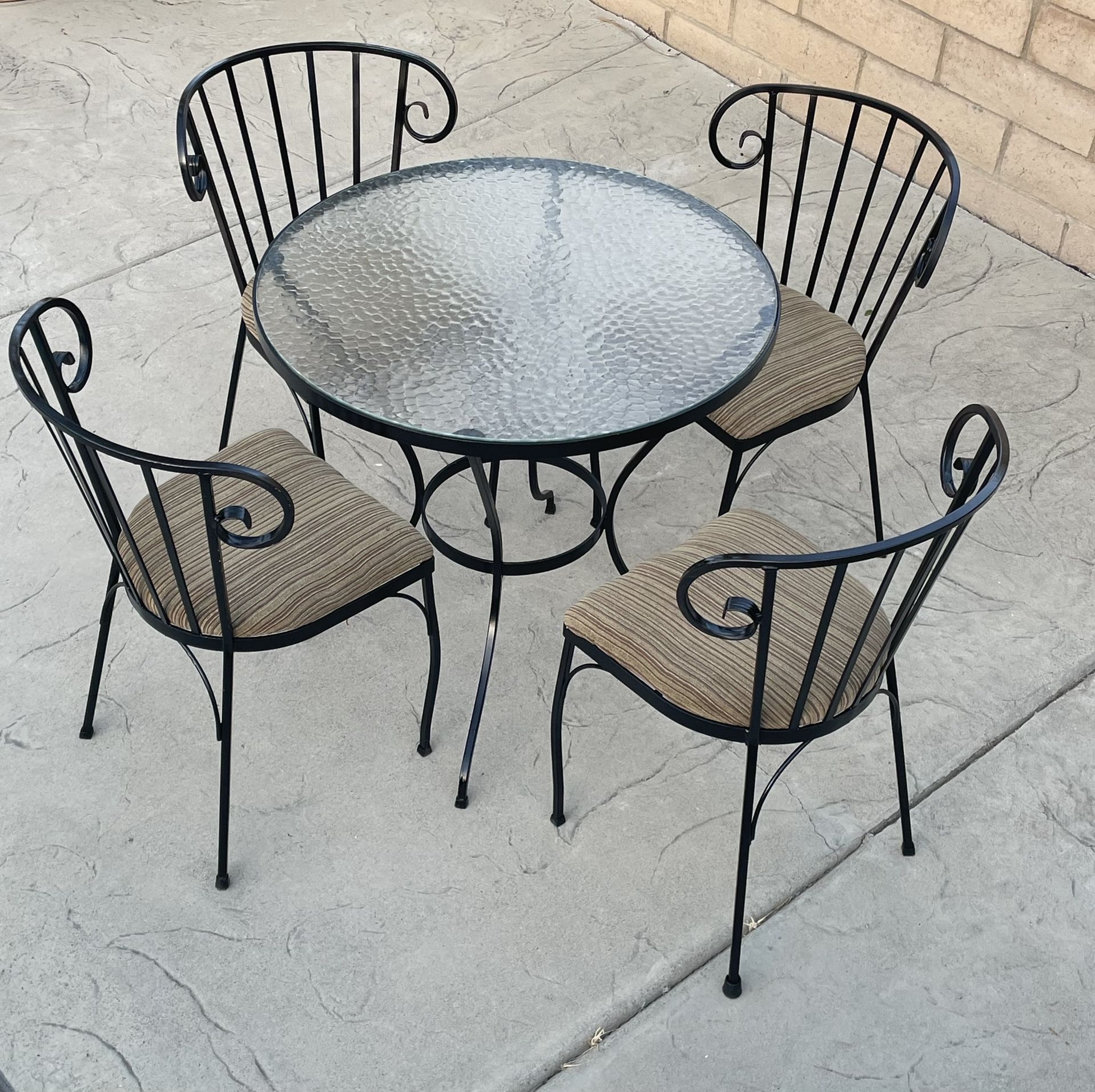 Patio Table and 4 Chairs