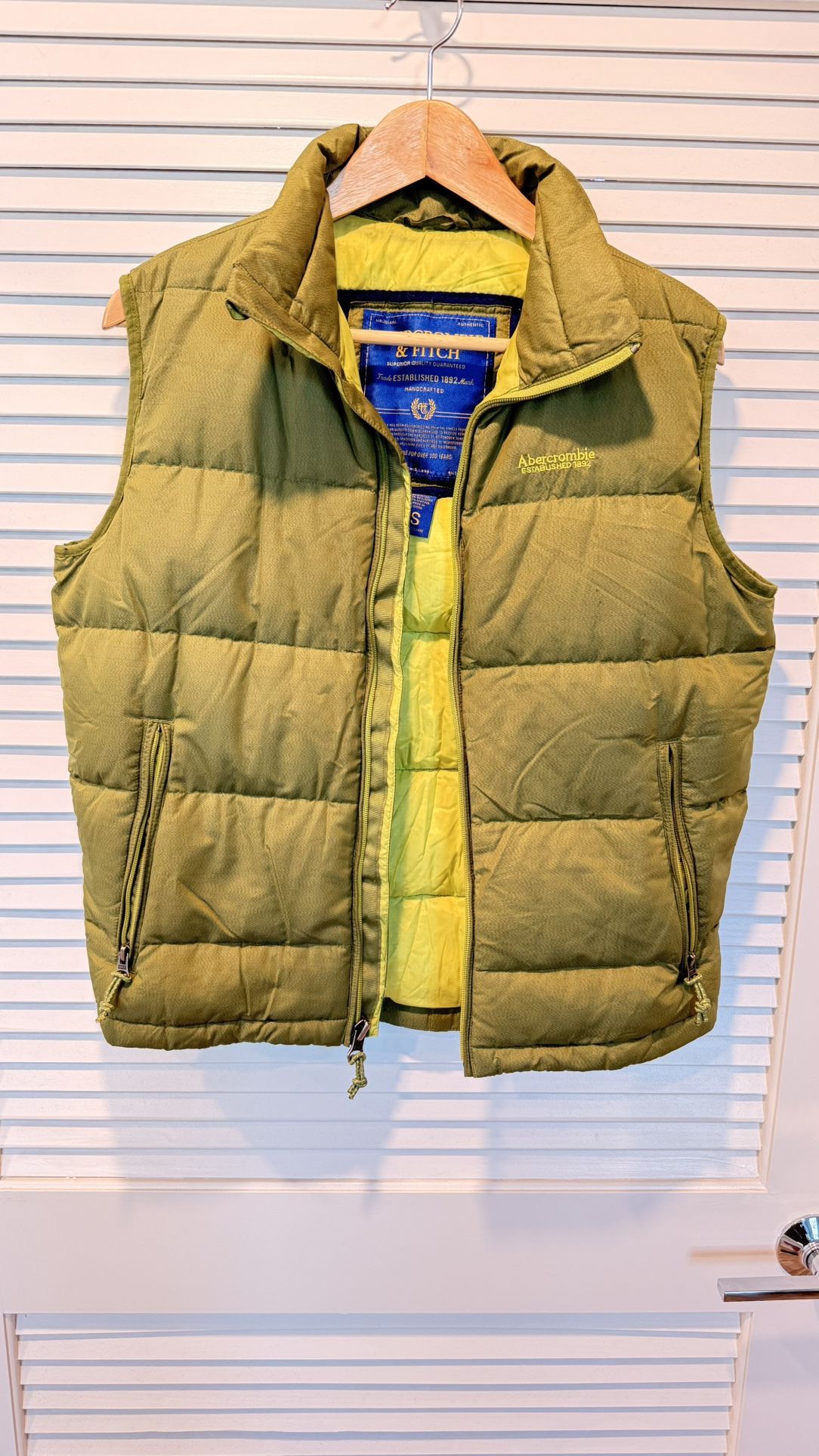 Abercrombie & Fitch Men’s Small Goose Down Puffer Vest