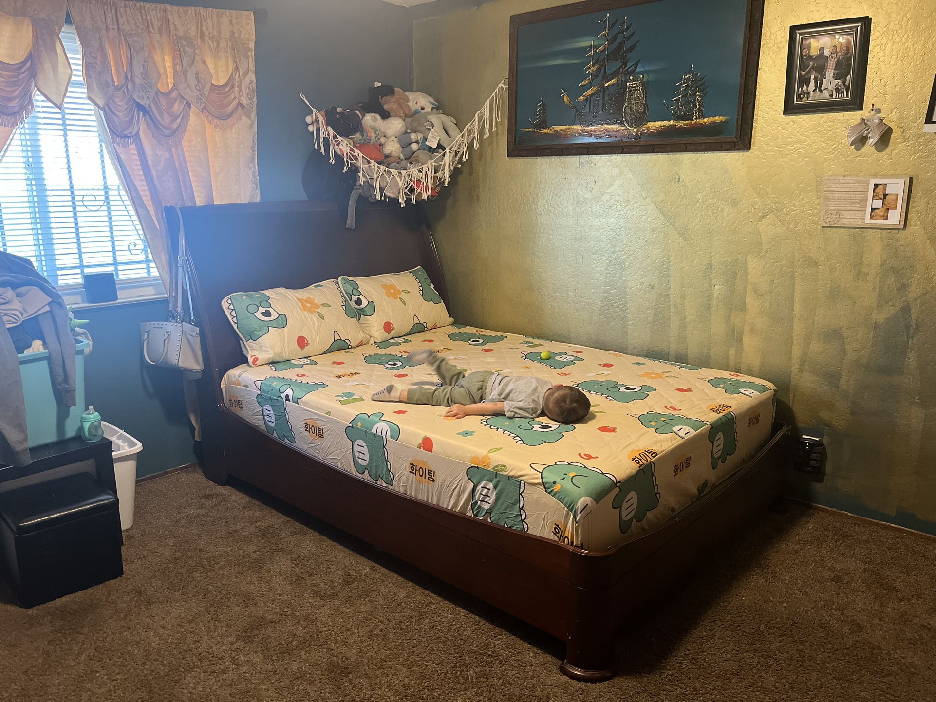Queen Size Wood Bed Frame