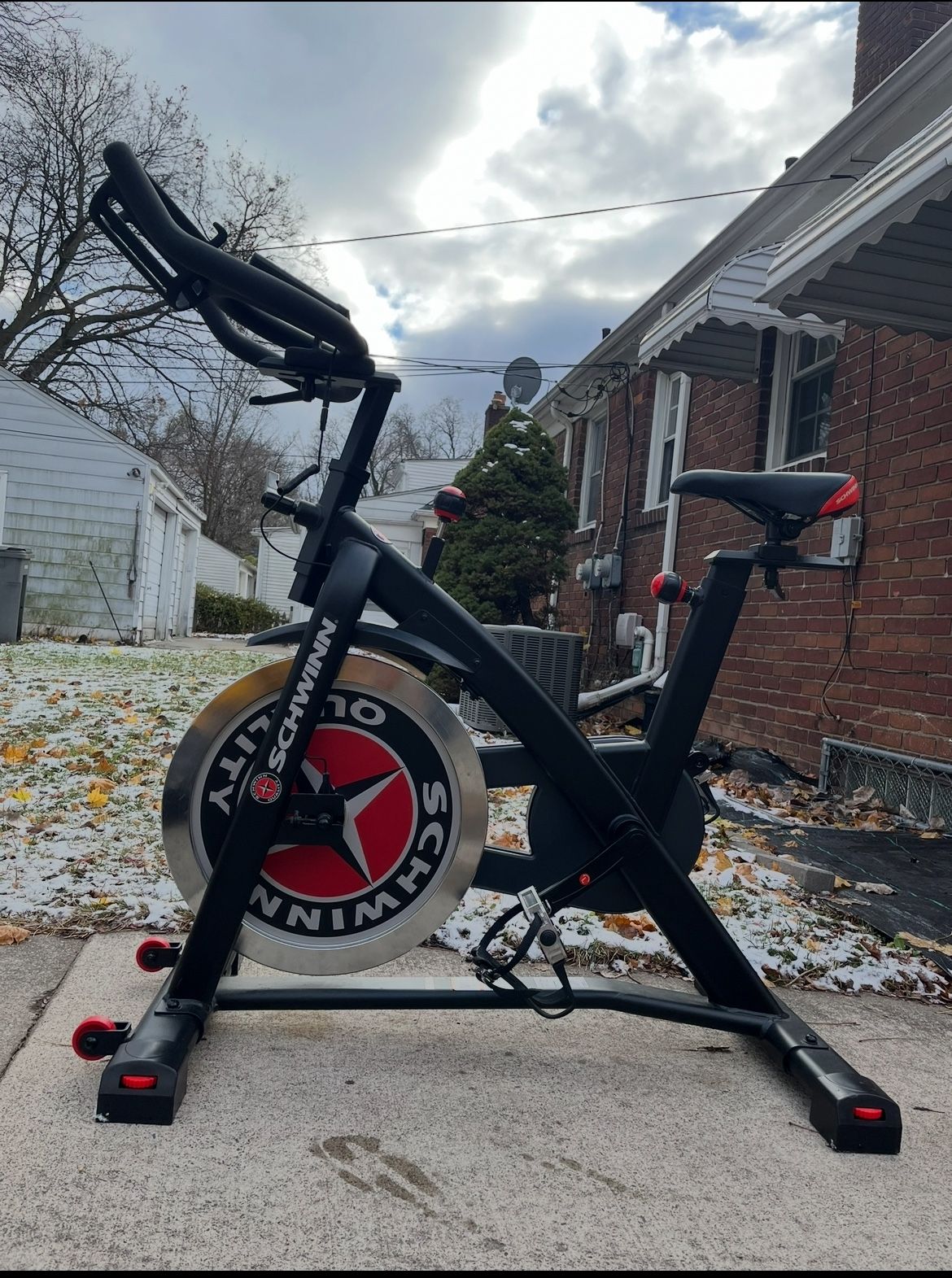 Schwinn Indoor Exercise Bike – Great Condition