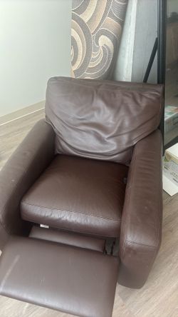 Recliner brown
