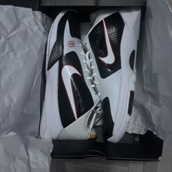 Kobe 5 Alternate Bruce Lees( DAMAGED BOX ) HMU FOR OFFERS