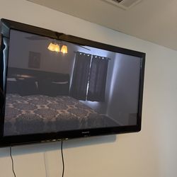 55” Panasonic Flat Screen TV – Good Condition