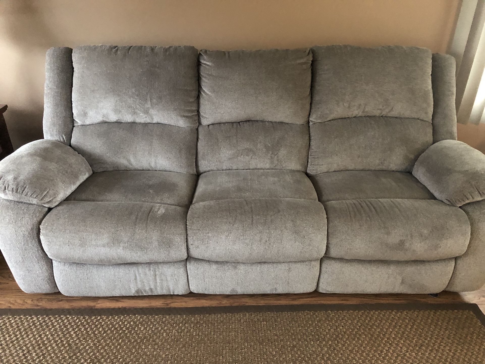 Power recliner sofa with USB charging ports