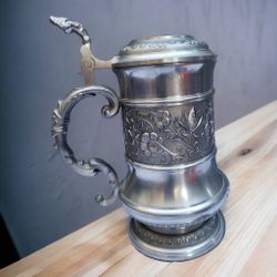 7 " Beautiful Desiged Vintage BMF Zinn 95% German Pewter Beer Stein 