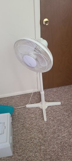 FLOOR Fan