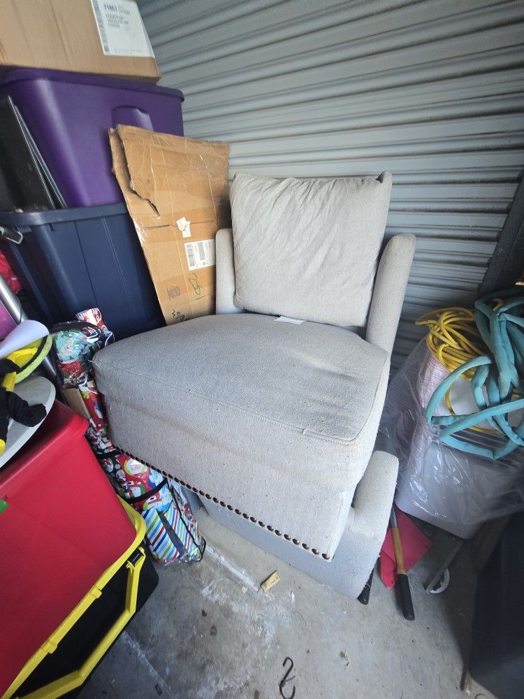 White living room chairs