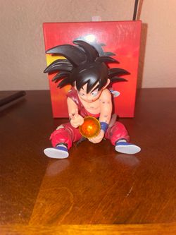 Goku statue