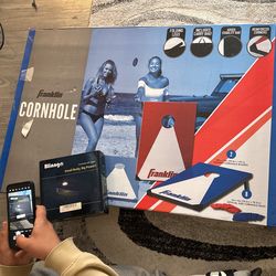 Franklin Cornhole Set With Illuminating Lights