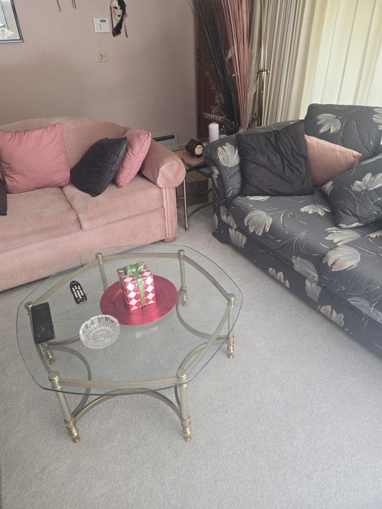 🛋 1 Gray Sofa & 1 Dusty Pink Loveseat