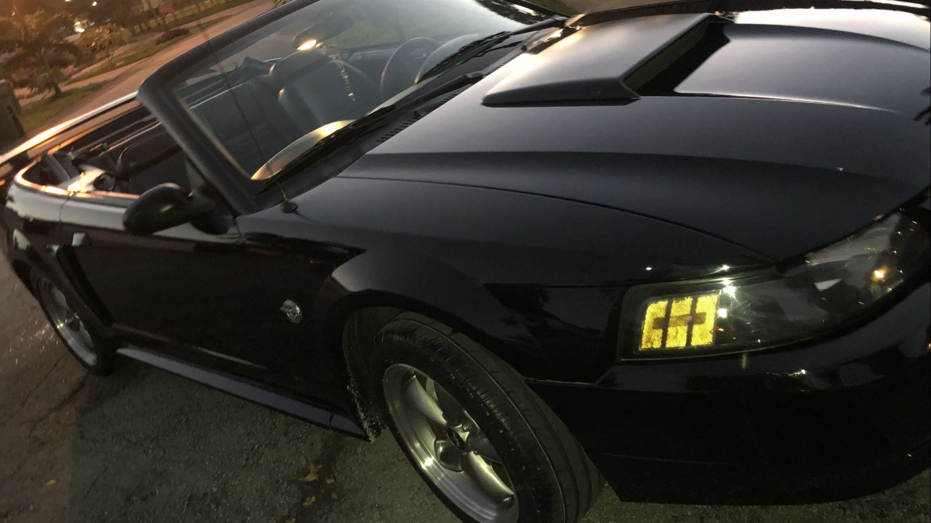 2004 Ford Mustang
