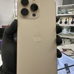 iPhone 16 Pro Max 1TB Unlocked (Financing Available)
