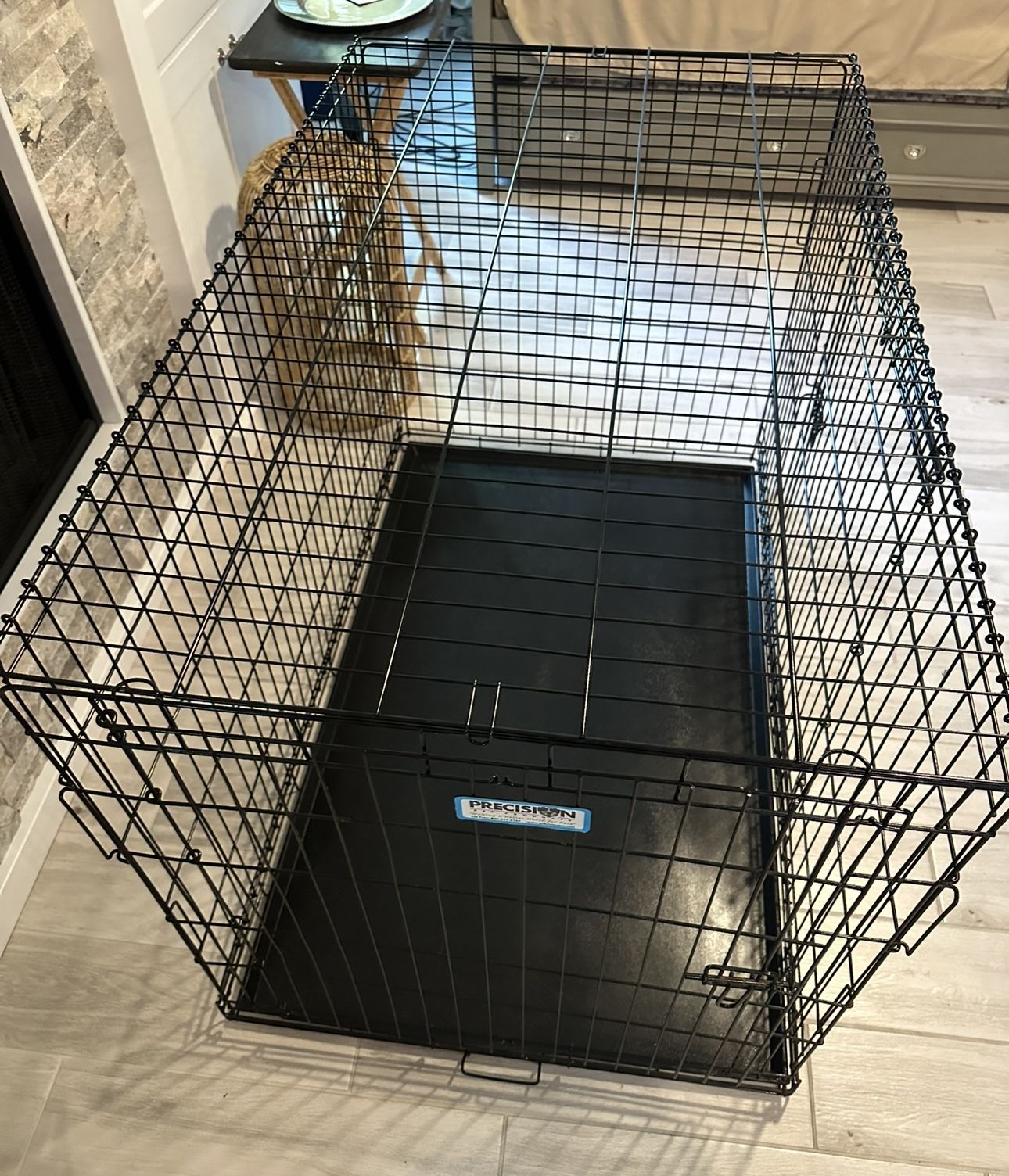 Dog Crate. Quality Precision Brand