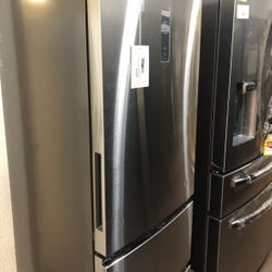 GE 11.9 Cu Ft Refrigerator Appliance