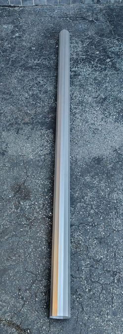 Silver octagon shaped metal lamp post