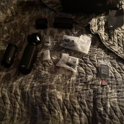 DJI - Osmo Pocket 3 Creator Combo 3-Axis Stabilized 4K Handheld Camera