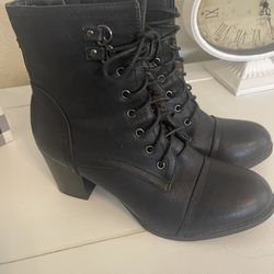 Black Boots