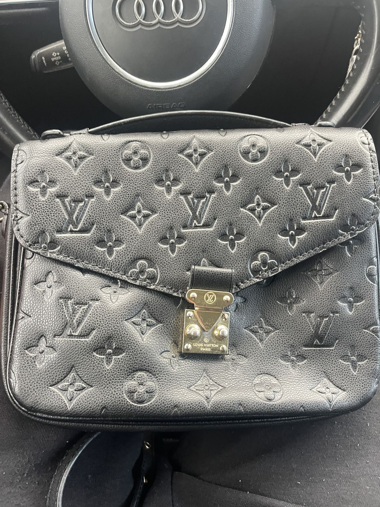 Louis Vuitton Bag 