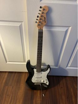 Fever Electric Guitar Black Stratocaster Style