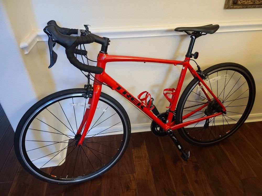 Trek Domane AL3 Road Bike