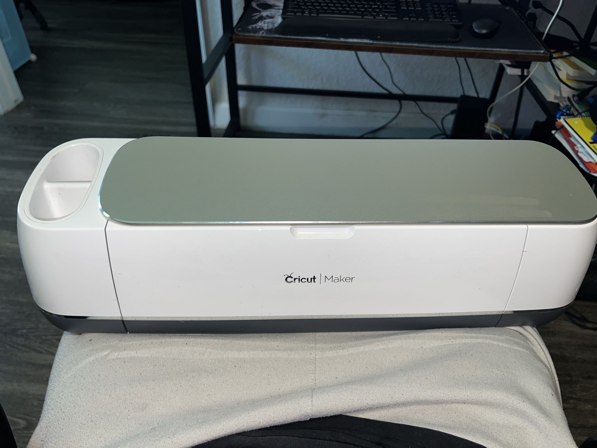 🎨 Cricut Maker for Sale – Gently Used, Great Condition!