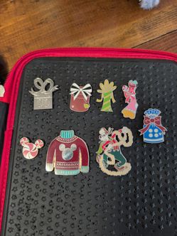 Disney Christmas pin set