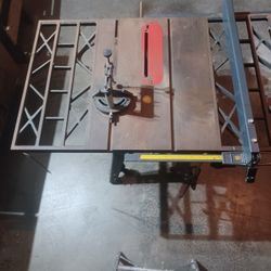 Craftsman Table Saw Like New Hardly Used