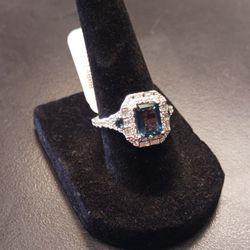 14k White Gold 6.2 G Ring Size 7