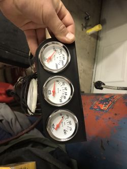 Automotive gauges