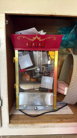 Popcorn machine