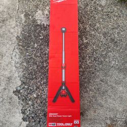 Milwaukee M12 Tower Light 