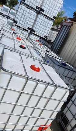 IBC Water Tanks  Caged Metal Holding Tanks   330 Gallons. 275 Gallons. WE DELIVER $ UPON REQUEST 🚚 💨
