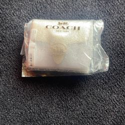 Brand New Never Opened And Never Used Trifold Billfold Classic Logo Of Coach 