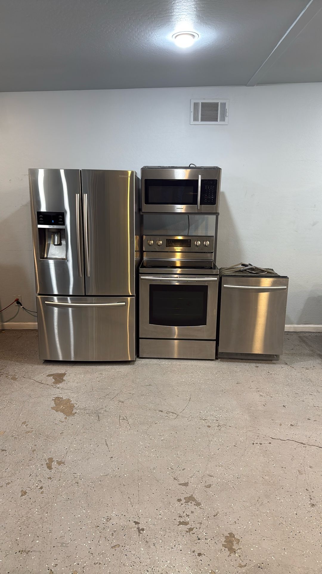 Kitchen Set Stainless Steel All Same Brand Perfect Condition Working Great