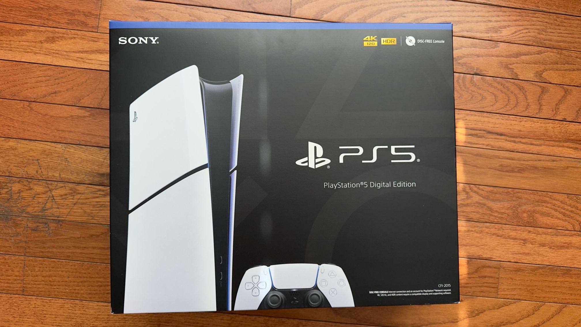 PS5 Slim - 1TB - With 5 Controllers - Like New. 