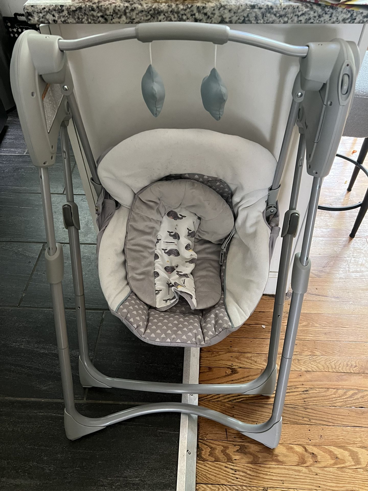 Graco Baby Swing