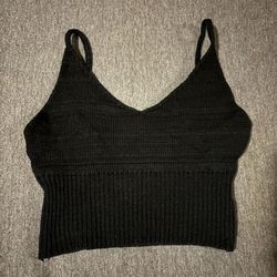 Black knitted crop