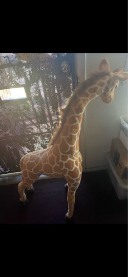 FREE 🦒