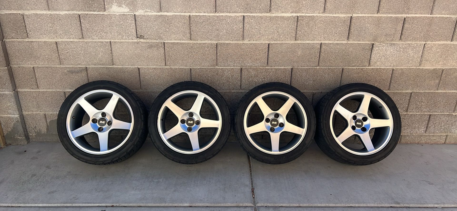 79-93 FORD FOX BODY MUSTANG SVE 03 COBRA 4-LUG WHEELS