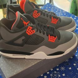 Jordan 4 Infrared