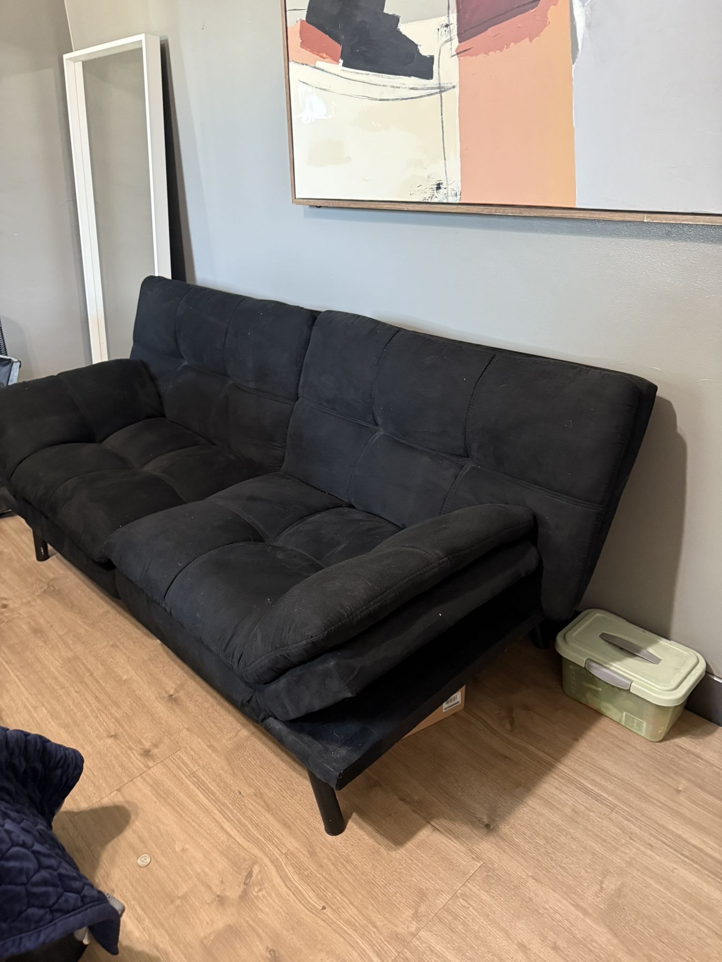 Black Futon