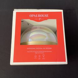 ESSENTIAL OIL DIFFUSER