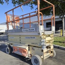 Electric Scissor Lift 32’
