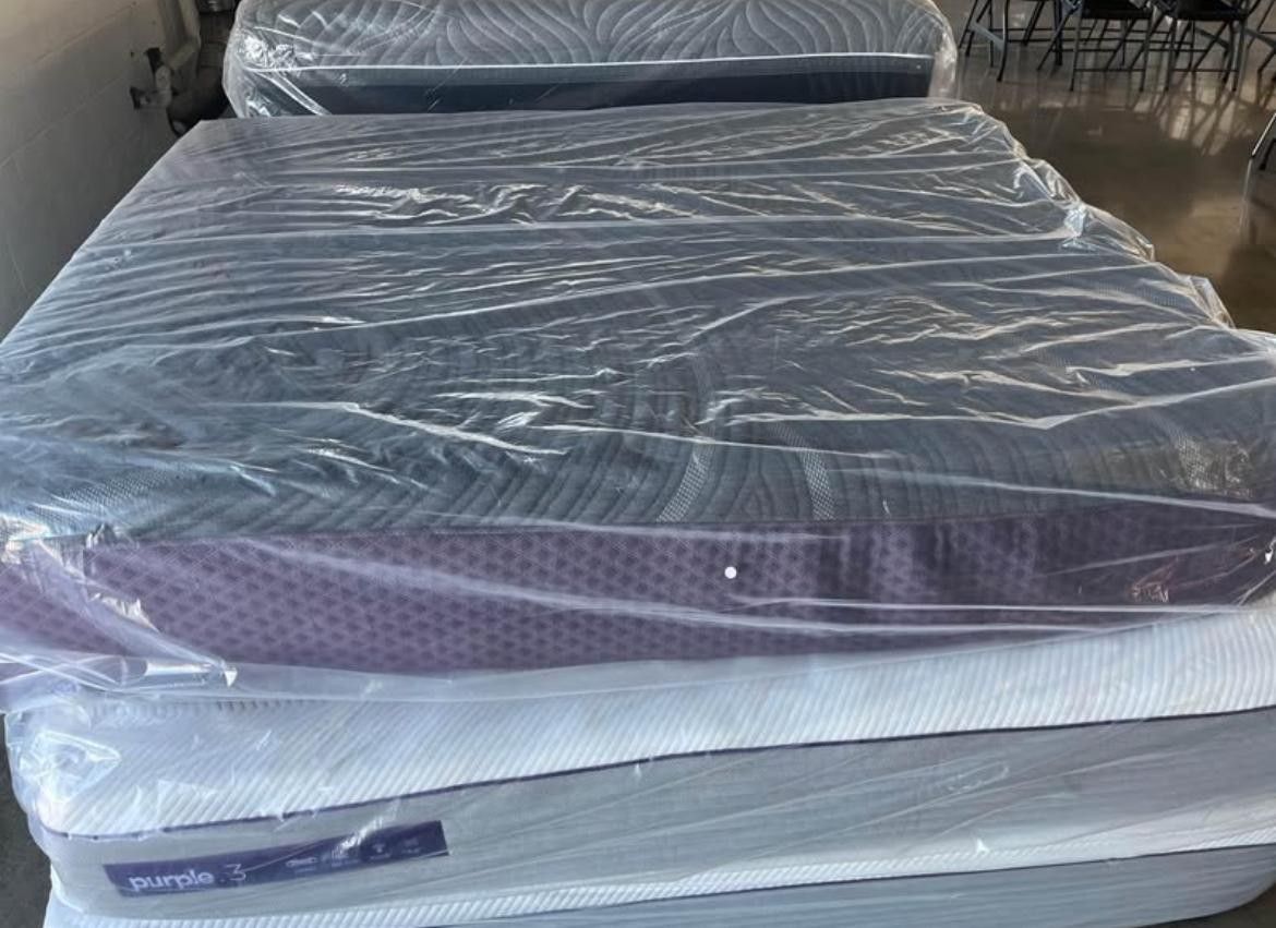 🛏️ Mattress Clearance Blowout: Save Up to 80% on Premium Brands! 💥