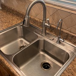Stainless  Steel  Sink