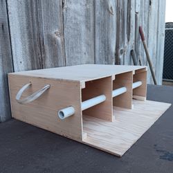 Huililas / Birds Box Transporter