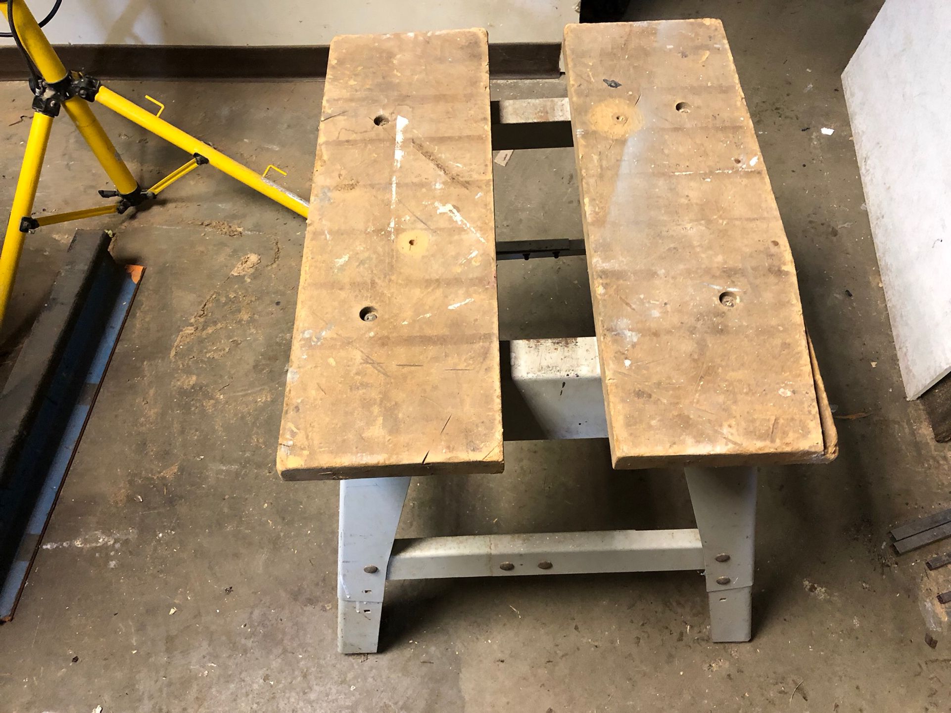 Rigid Work Stand With Steel Base